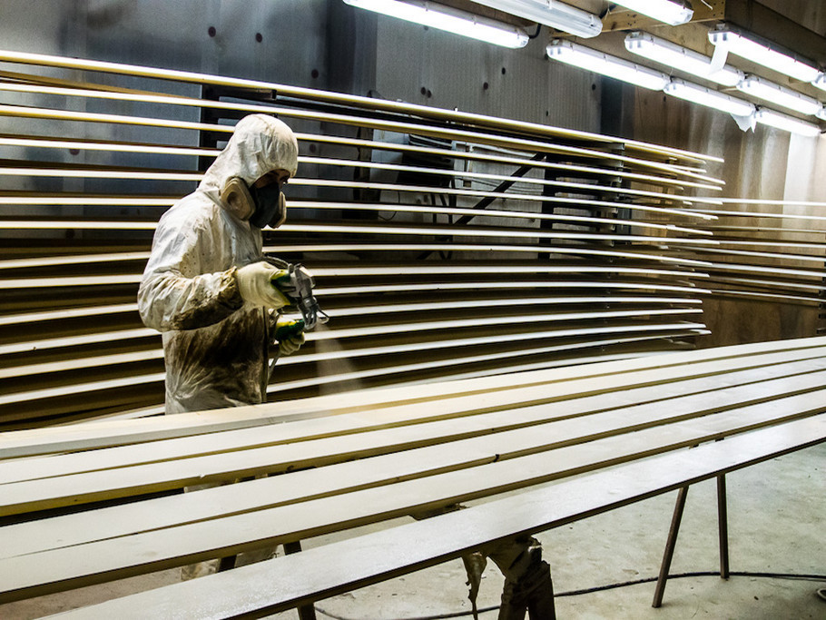 Зимой грунтуем, весной красим: гибкий подход к созданию идеального фасада от ЛесоБиржи - СПб