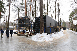 Гостевой дом в Янино: Идеальное слияние с лесным ландшафтом