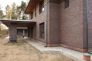 Миллиметры решают: выравнивание, подсистема, скрытый крепёж — идеальный фасад