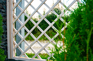 шпалера накладная для декоративного забора