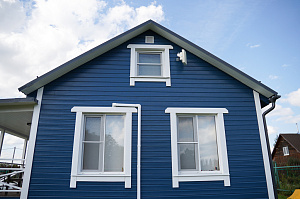 Кикино: перешлифовка и перекраска фасада системой Renner с ресурсом до 10 лет