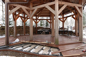 Как мы восстановили террасу: от изношенного настила до готового пространства