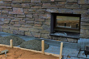 Комплексная защита и обновление фундамента брусового дома в Ропше