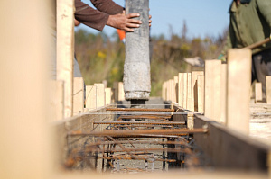 Надежный фундамент для жилого дома в Елагино: основа долговечности от Лесобиржи-СПб