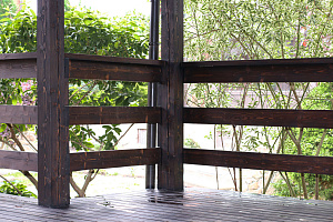 Преображение бани и террасы: защита и эстетика на реке Кобона