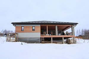 Северная сосна + премиальное масло Renner M300: идеальный дуэт для фасада, который сохранит цвет и форму даже в петербургском климате