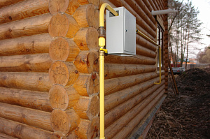 Шлифовка и покраска деревянных стен