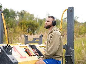 Надежный свайный фундамент с обвязкой для будущего дома в Тай-Лэнд