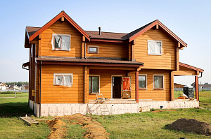 Комплексная покраска деревянного дома и бани под ключ