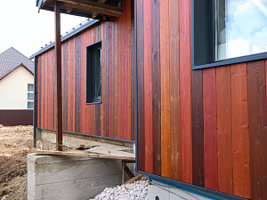 Поместье «Алексеевское»: фасад из термососны в четырех цветах — смелое решение для взыскательных владельцев

