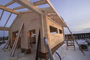 Комплексный подход к реконструкции: усиливаем, утепляем и покрываем дом качественной кровлей