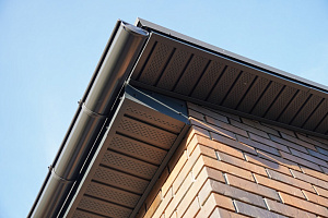 Преображение газобетонного дома: Фальцевая кровля и клинкерный фасад в КП 