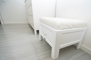 пуфик белый