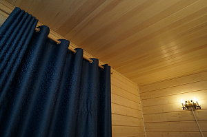 Вдохнуть жизнь в стены: полный цикл отделки дома из клееного бруса