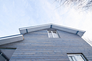 отделка крашеным планкеном