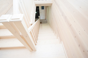 перила для сосновой лестницы