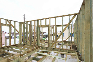 Современный каркасный дом с эксплуатируемой кровлей у Озера Врево