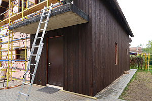 Вентилируемый фасад, свайно-винтовой фундамент террасы и новая кровля: почему этот проект в Белладжио прослужит десятилетиями