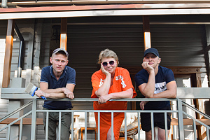 Финская надежность и русское брусовое зодчество: реставрация дома в Никольском краской Tikkurila Vinha