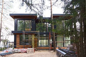 Горячая технология для холодного региона: почему термососна в 2 раза стабильнее обычной древесины и идеально подходит для фасадов