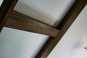 декоративные крашенные балки