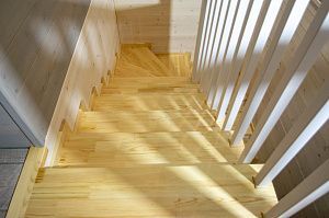 деревянная лестница