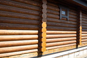 крашеный фасад маслом