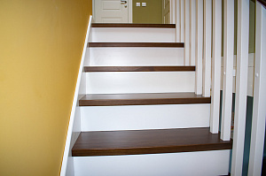 контрастная лестница