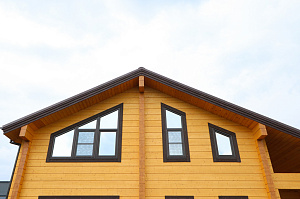 Покраска фасада и архитектурных элементов дома в КП "Ла-Манш"