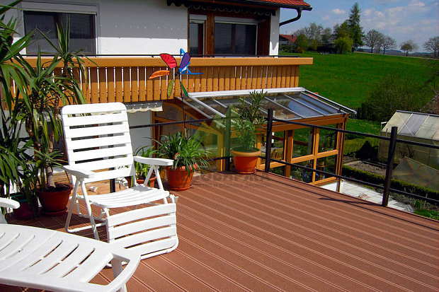 Что выбрать: ДПК на ПНД, ПП или ПВХ и как это влияет на эксплуатацию в СПб и ЛО