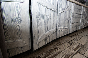 изготовление брашированной мебели