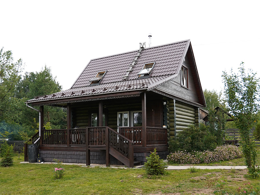 Комплексные работы по покраске сруба бани: реальный объект в Бобровом