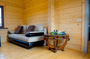 крашенная половая доска в бане