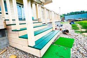 Шесть оттенков к совершенству: как мы подбирали идеальный цвет для веранды под цвет кровли