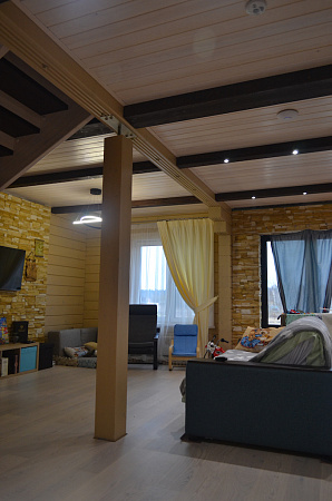 двухэтажная лестница