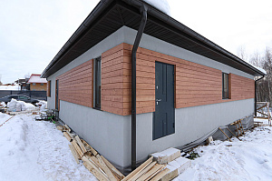 Северная сосна + премиальное масло Renner M300: идеальный дуэт для фасада, который сохранит цвет и форму даже в петербургском климате