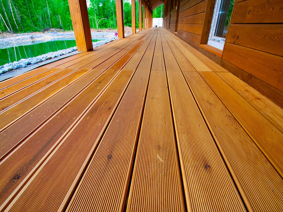 Экономия без компромиссов: как сорт ВС(С) и профиль «Вельвет» создали идеальную террасу