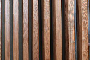 Невидимая граница: реечная перегородка, которая сделала интерьер совершенным