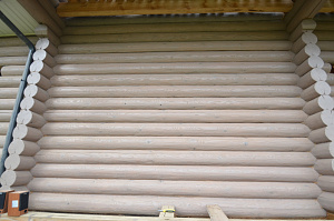 Качество не всегда стоит дорого: выбор масла Renner YS M046 для сруба в Приозерье с гарантией 8 лет