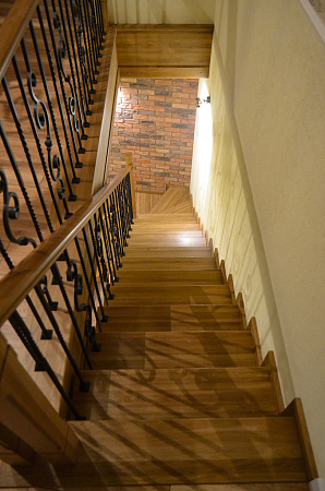 покраска лестницы