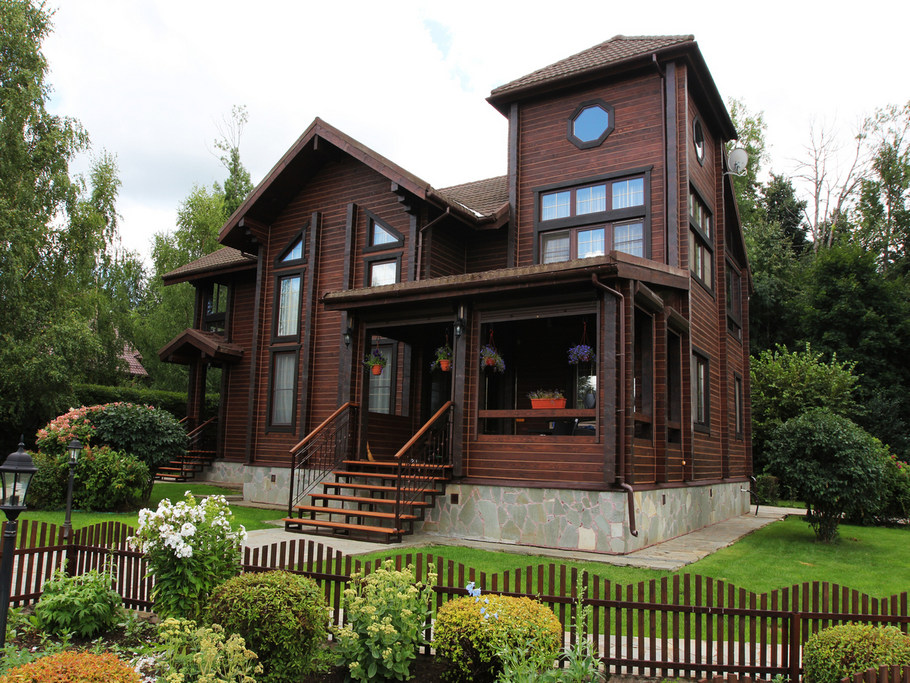 Двойной удар по времени: Renner и Remmers против старения дерева в проекте от ЛесоБиржи - СПб