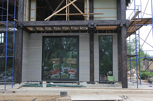 Масштабная реконструкция загородного дома: термоясень, фахверк с историей и идеальная геометрия каждого элемента