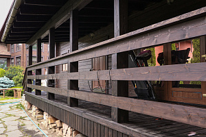 Преображение бани и террасы: защита и эстетика на реке Кобона