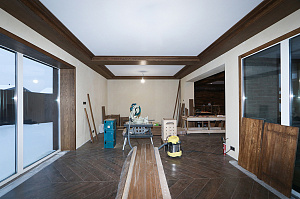 Фальшбалки из МДФ шпон дуба: Мастерство и Стиль для загородного дома в Михайловской горке