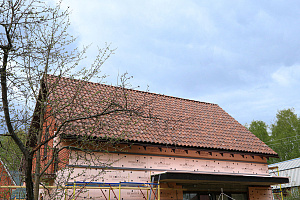 Вентилируемый фасад, свайно-винтовой фундамент террасы и новая кровля: почему этот проект в Белладжио прослужит десятилетиями