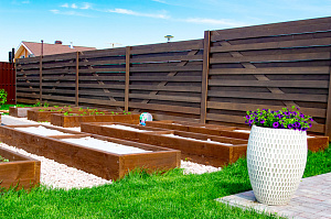 забор деревянный