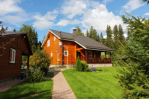 покраска дома из дерева