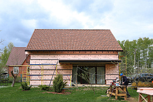 Вентилируемый фасад, свайно-винтовой фундамент террасы и новая кровля: почему этот проект в Белладжио прослужит десятилетиями