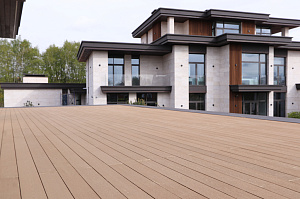 Терраса из ДПК NATUR СM Scandinavia на "Дубровке"