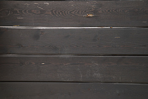 Забор из скошенного планкена в Нижний: Эстетика и долговечность от Лесобиржа-СПб, проверенные временем